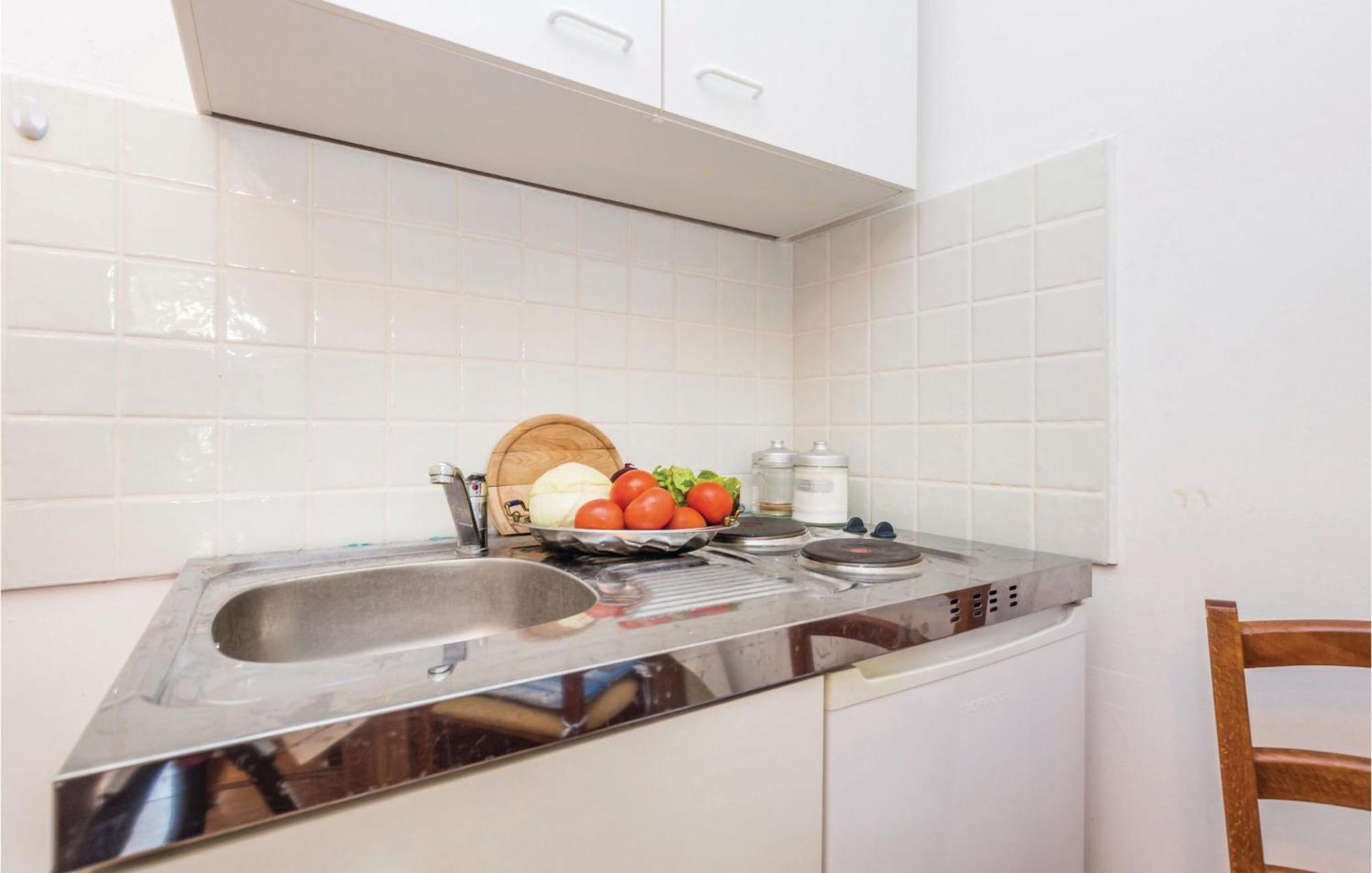 סנג' 1 Bedroom Nice Apartment In Senj מראה חיצוני תמונה